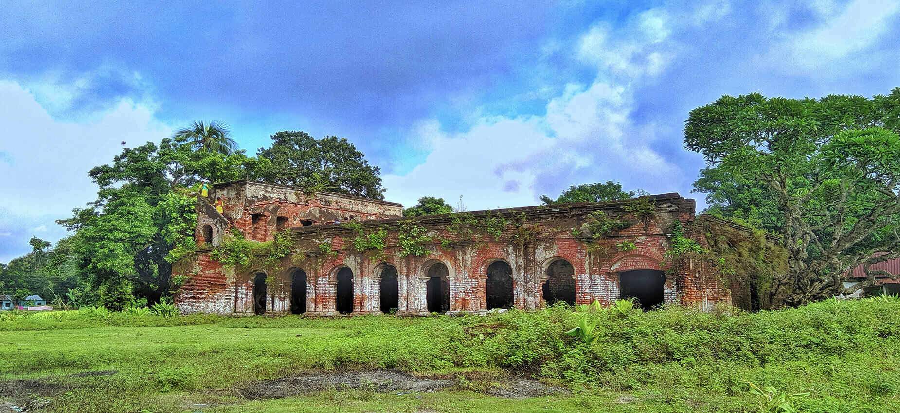 Itakumari Jomidar Bari